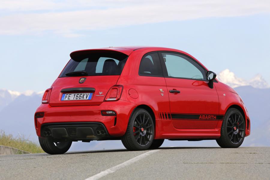  Abarth 595 Competizione (312) 2016 года  (фото 3 из 73)